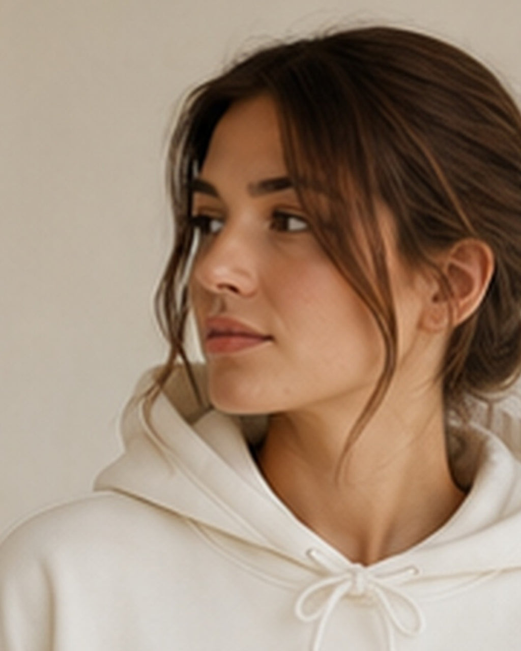 The Typese ESTP Gildan hoodie in white, hood detail