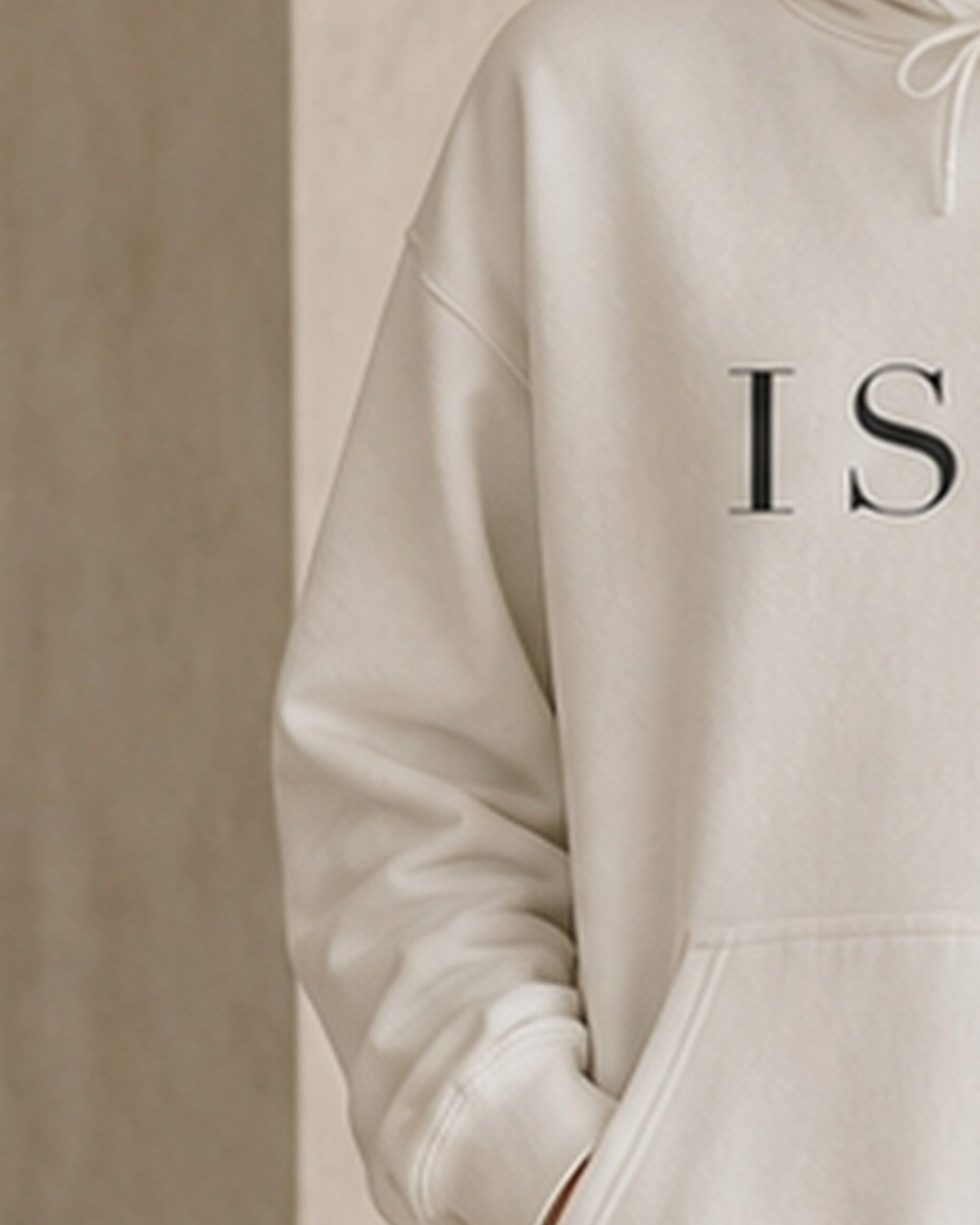 The Typese ISTP Gildan hoodie in white, sleeve detail